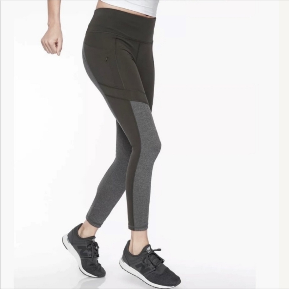 Athleta All in Structure Cropped Two Tone Tights‎ Size Small